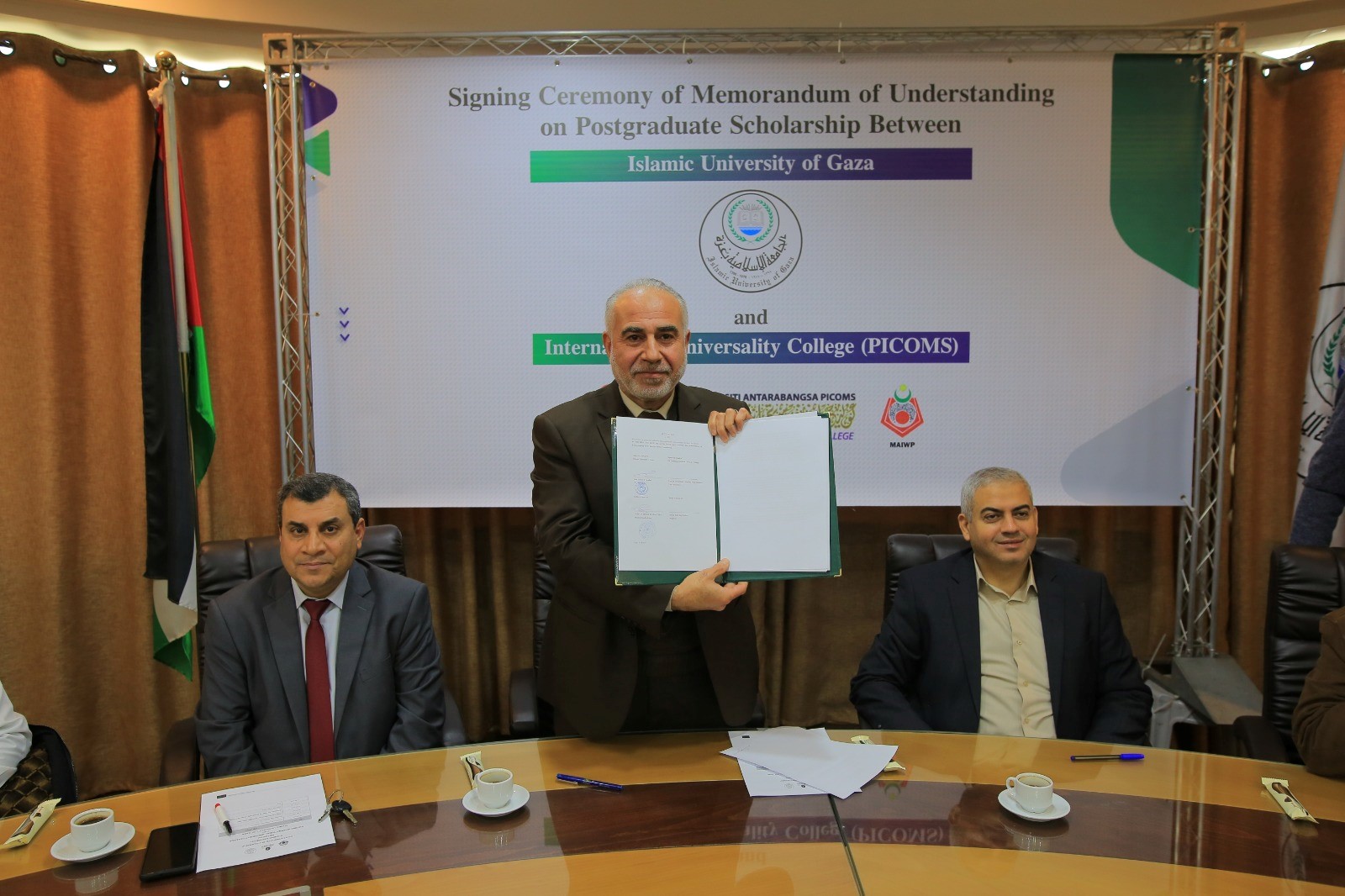 IUG signs a Memorandum of Understanding with PICOMS International University College in Malaysia